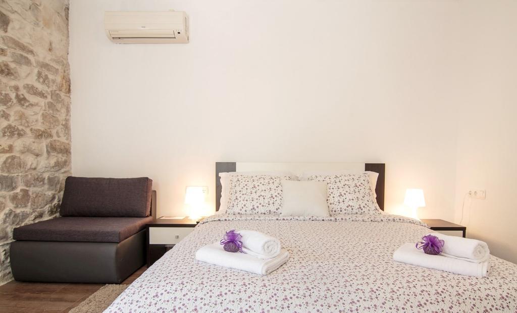 Guest House Vagabundo Imb สปลิท ภายนอก รูปภาพ